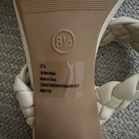 A New Day ~ Basil Heels 8.5 - Picture 4 of 4